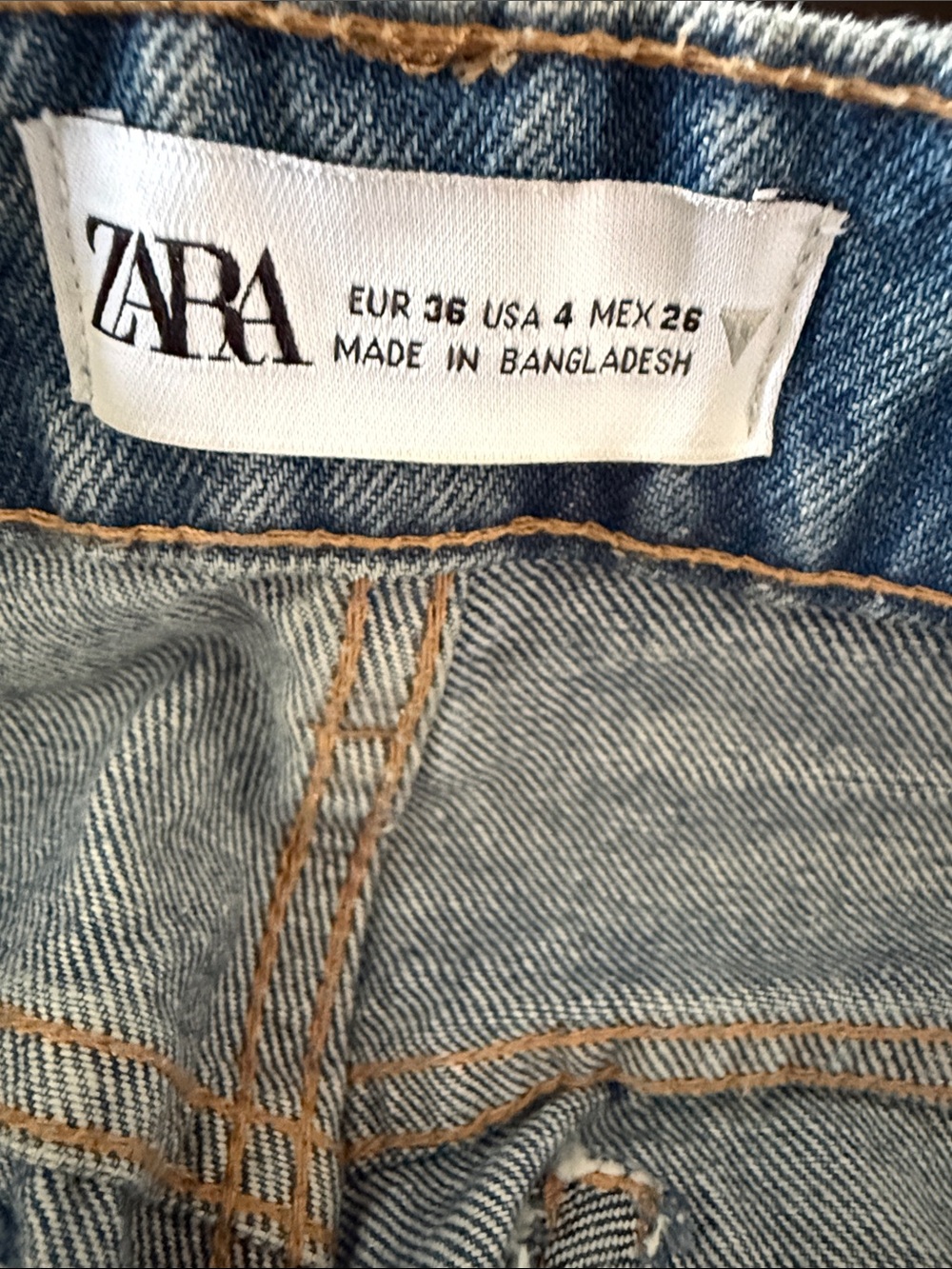 Zara Light Blue Denim Jeans with Tan Topstitching